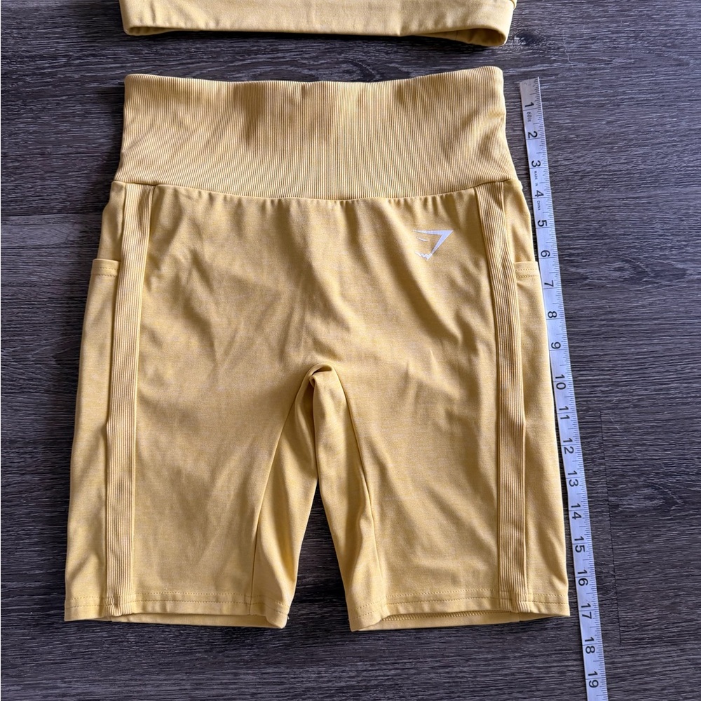 Gymshark Set - Picture 2 of 8